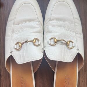 Gucci Women's Cream Leather Loafers with Gold Detail